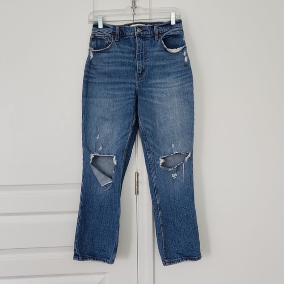 Abercrombie & Fitch The 90's Straight Ultra High Rise Curve Love Jean, Size 28/6